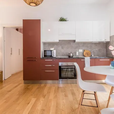 Apartment Joivy Delightful Flats Near Citylife District *