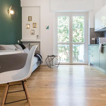 Joivy Delightful Flats Near Citylife District Apartment