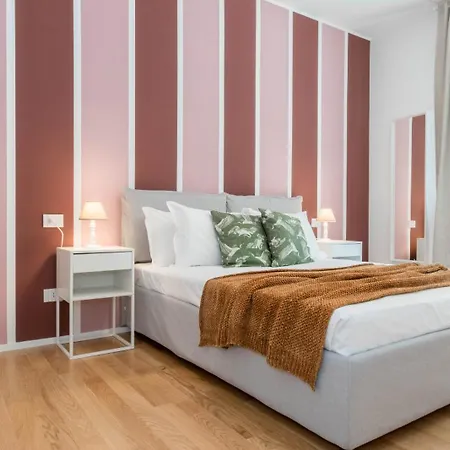 Joivy Delightful Flats Near Citylife District Apartment Milan